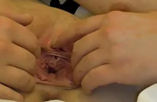 捣毁美女玩具并在点弹性构件中开动